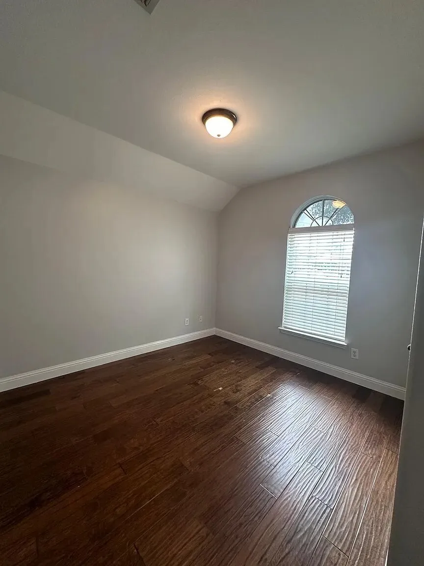 308 Ouida Road Irving, TX 75061