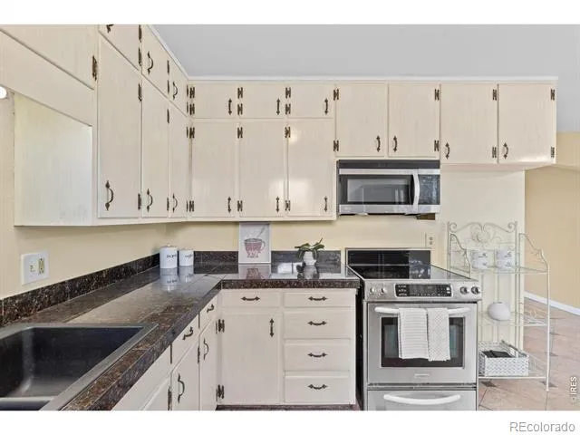 820 Lotus Way Broomfield, CO 80020