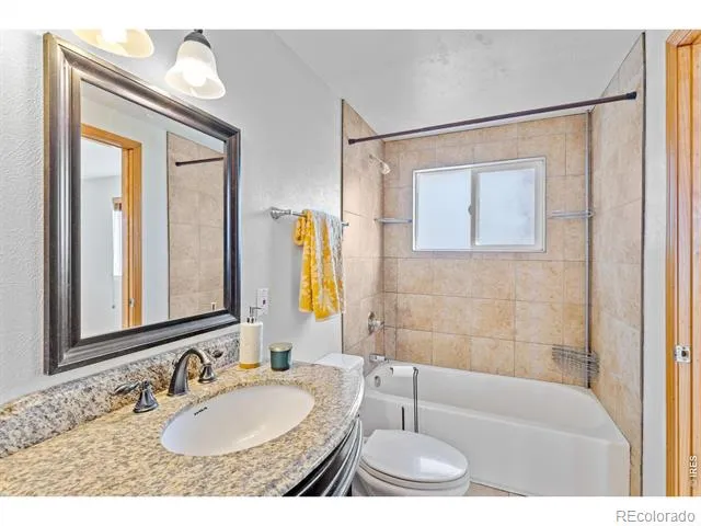 820 Lotus Way Broomfield, CO 80020