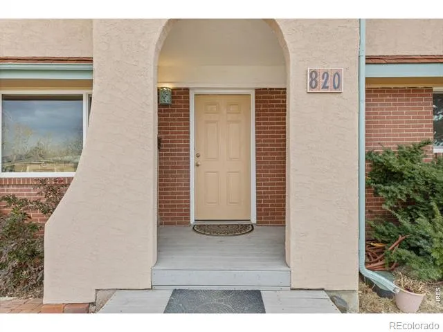 820 Lotus Way Broomfield, CO 80020