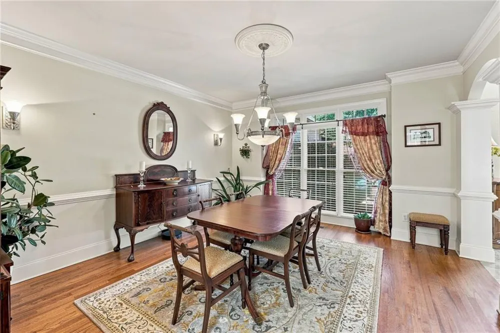 5359 Point South Drive Gainesville, GA 30504