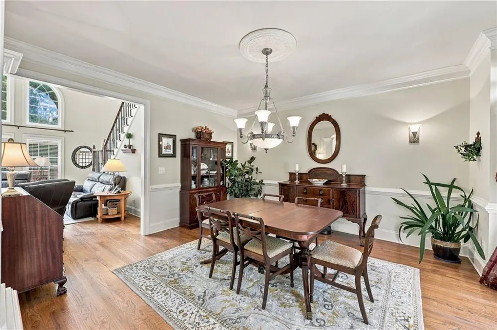 5359 Point South Drive Gainesville, GA 30504