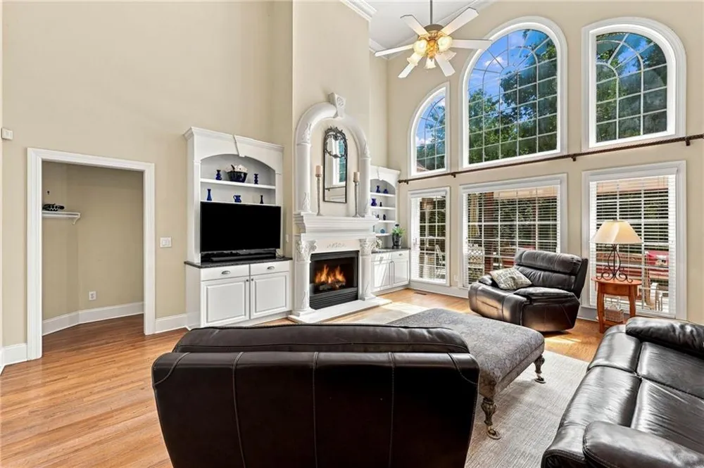 5359 Point South Drive Gainesville, GA 30504