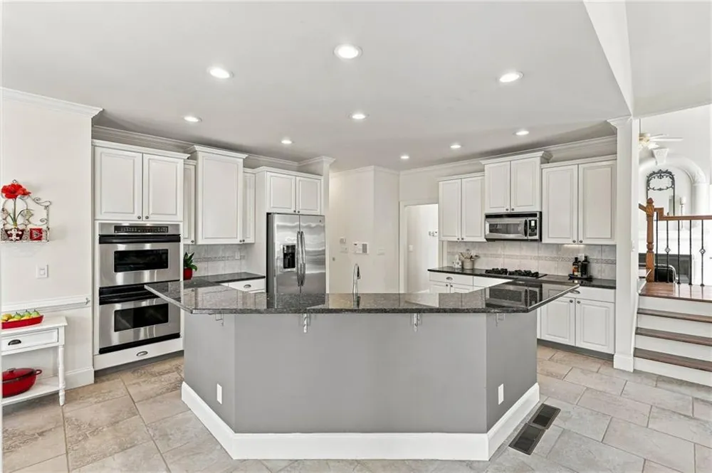 5359 Point South Drive Gainesville, GA 30504