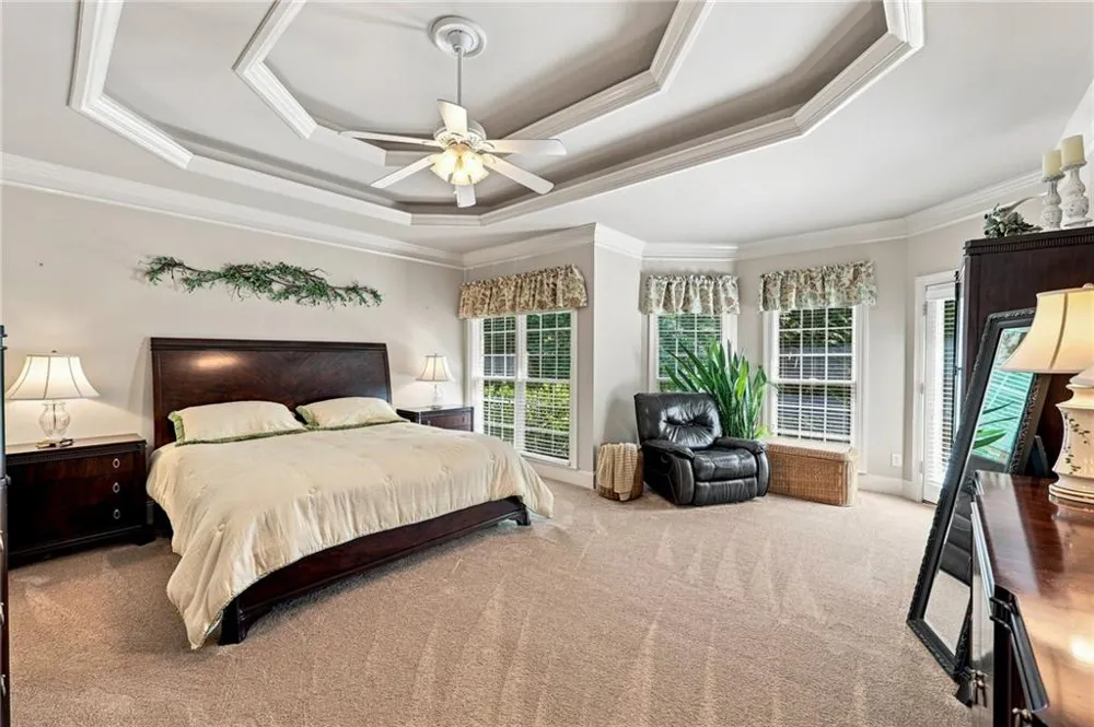5359 Point South Drive Gainesville, GA 30504