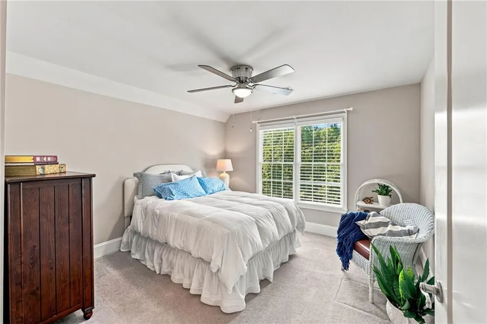 5359 Point South Drive Gainesville, GA 30504