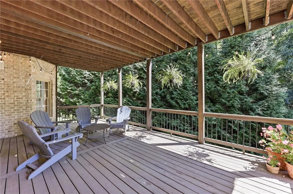 5359 Point South Drive Gainesville, GA 30504
