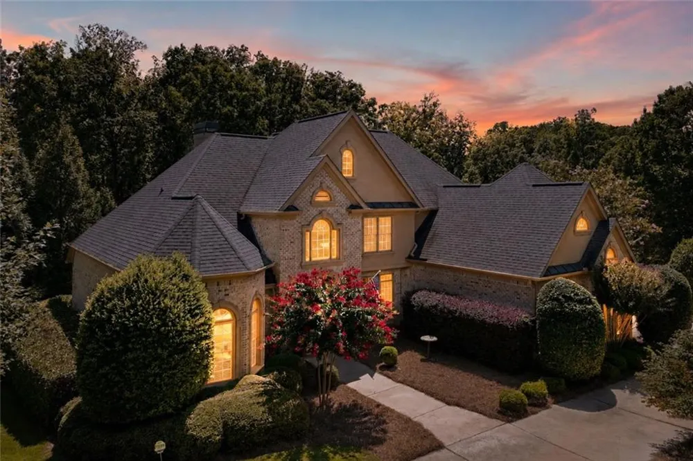 5359 Point South Drive Gainesville, GA 30504