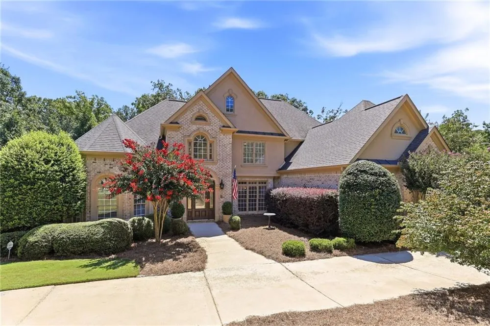 5359 Point South Drive Gainesville, GA 30504
