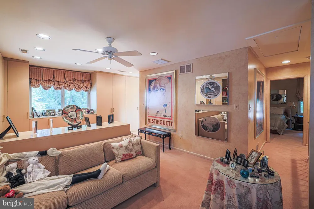 6343 RED CEDAR PLACE Baltimore, MD 21209
