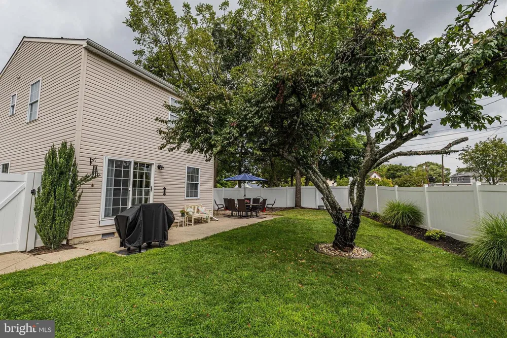 146 PINE AVENUE West Berlin, NJ 08091