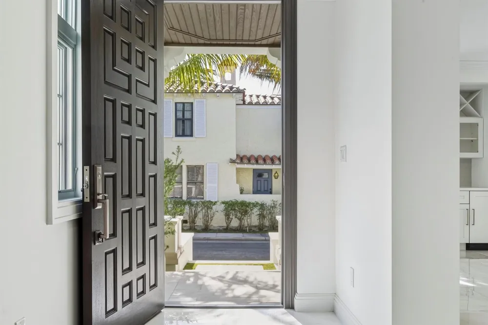 259 OLEANDER AVENUE Palm Beach, FL 33480