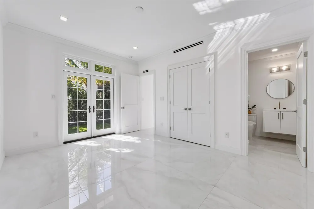 259 OLEANDER AVENUE Palm Beach, FL 33480