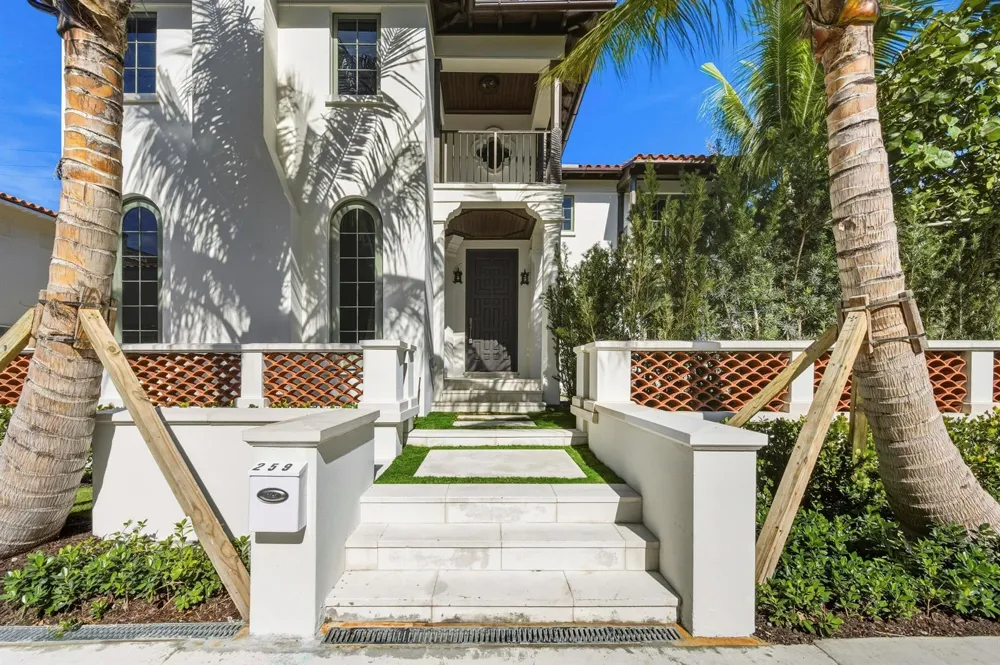 259 OLEANDER AVENUE Palm Beach, FL 33480