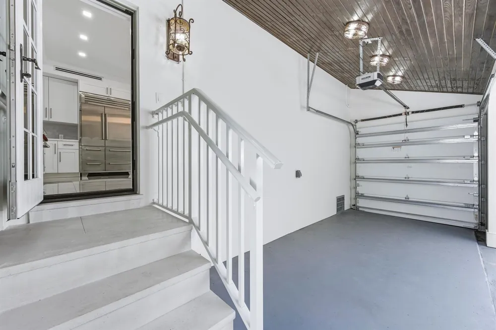 259 OLEANDER AVENUE Palm Beach, FL 33480