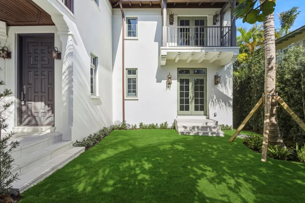 259 OLEANDER AVENUE Palm Beach, FL 33480