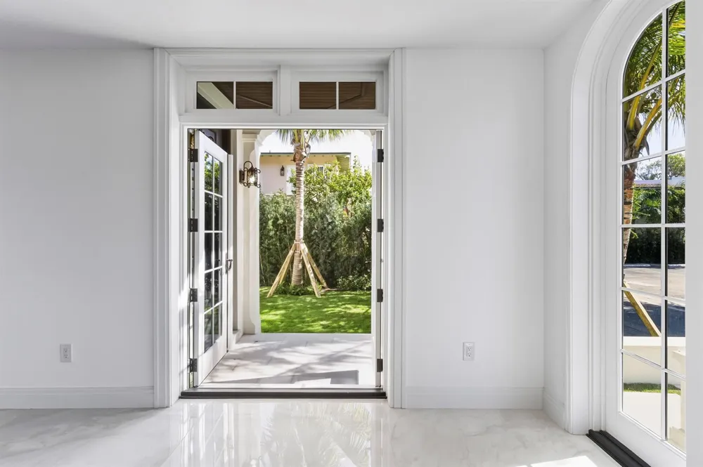 259 OLEANDER AVENUE Palm Beach, FL 33480