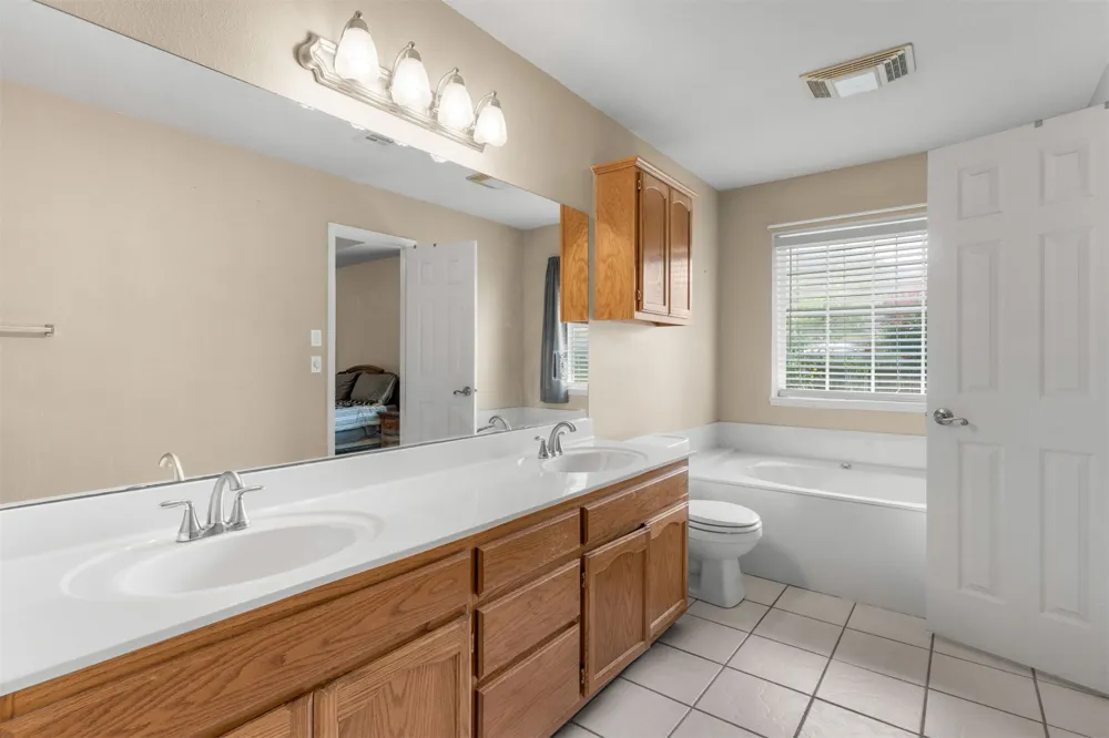 1717 W Jefferson Street Broken Arrow, OK 74011