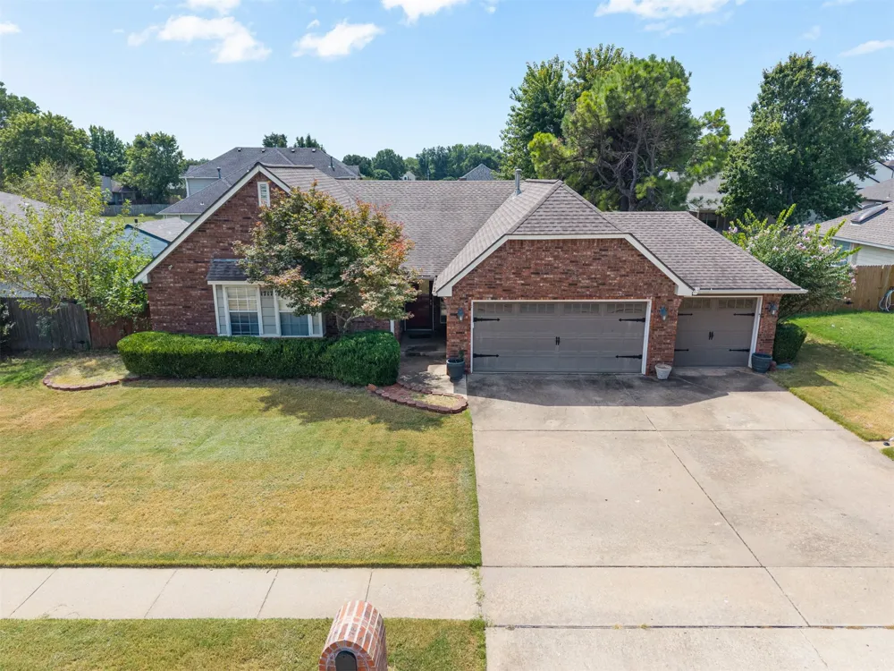 1717 W Jefferson Street Broken Arrow, OK 74011