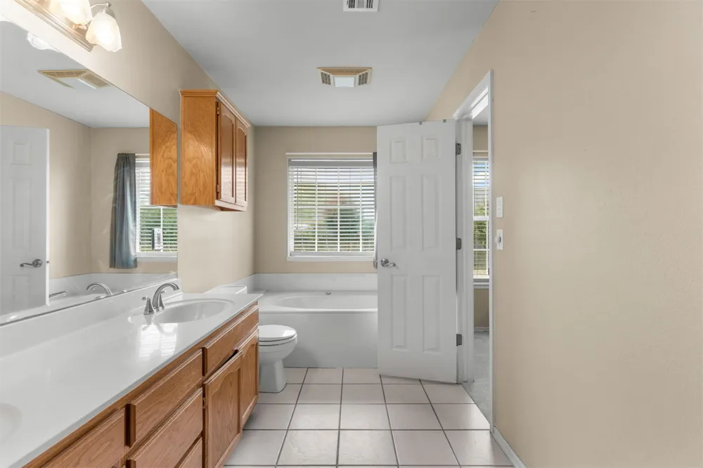 1717 W Jefferson Street Broken Arrow, OK 74011