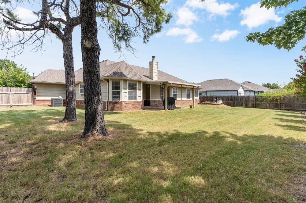 1717 W Jefferson Street Broken Arrow, OK 74011