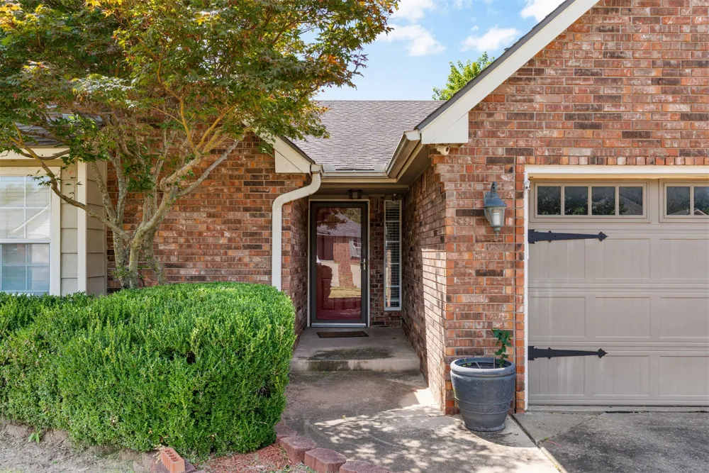 1717 W Jefferson Street Broken Arrow, OK 74011