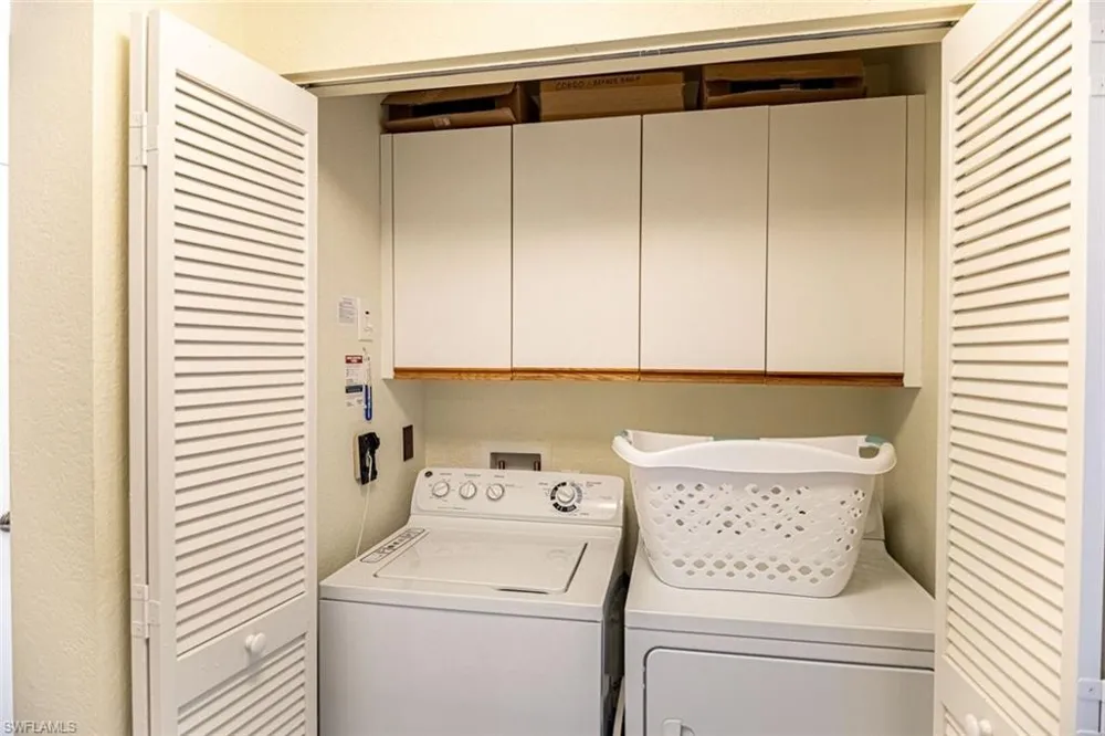 823 Tanbark Drive #101 Naples, FL 34108