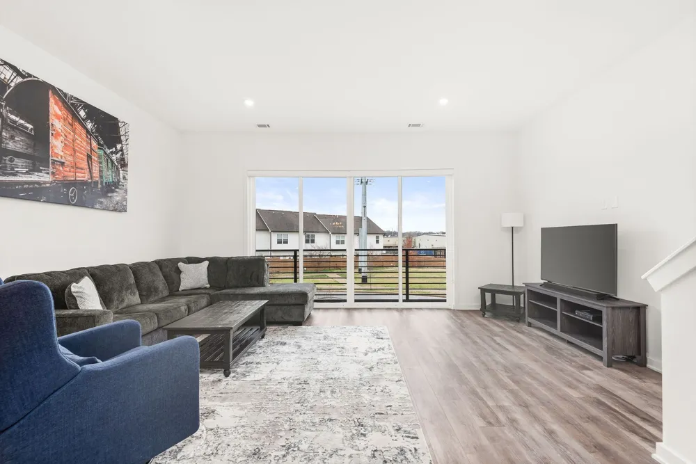 5716 California Ave Nashville, TN 37209