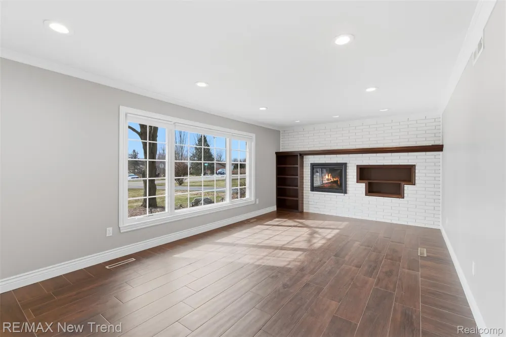 1043 Westview Road Bloomfield Hills City, MI 48304