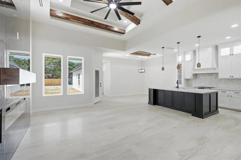 924 S 10TH Aransas Pass, TX 78336