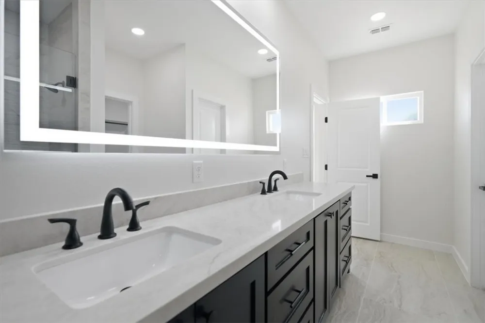 924 S 10TH Aransas Pass, TX 78336