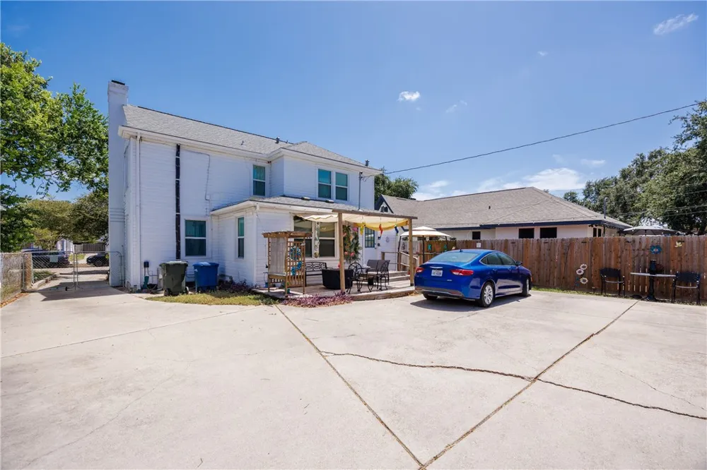 330 Cole Street Corpus Christi, TX 78404