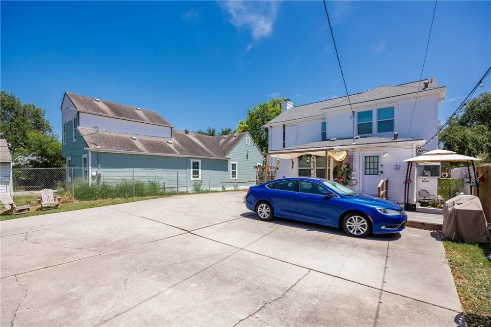 330 Cole Street Corpus Christi, TX 78404