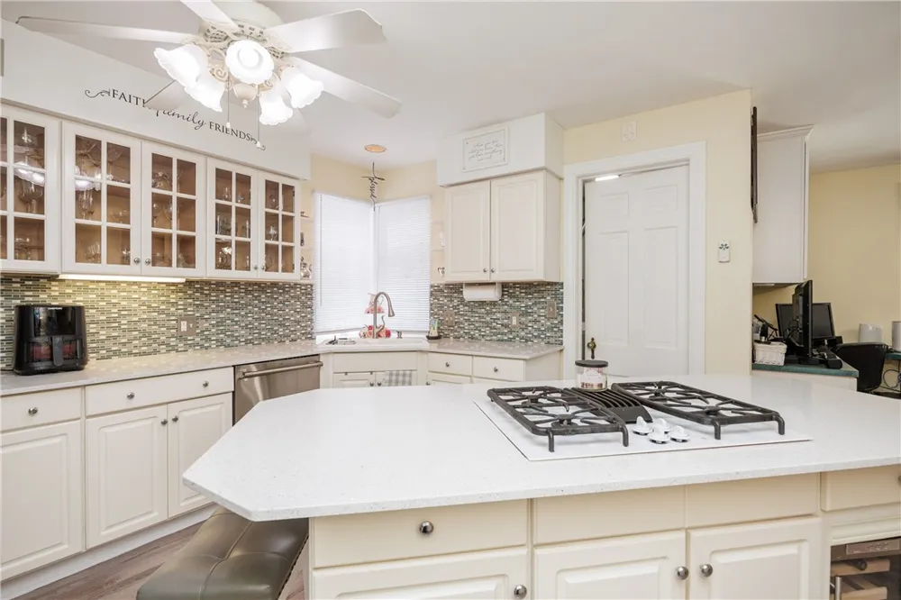 330 Cole Street Corpus Christi, TX 78404