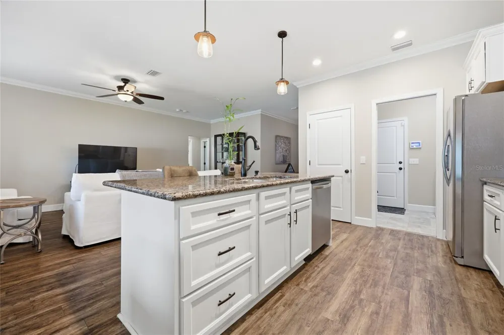 20104 NW 248TH STREET High Springs, FL 32643