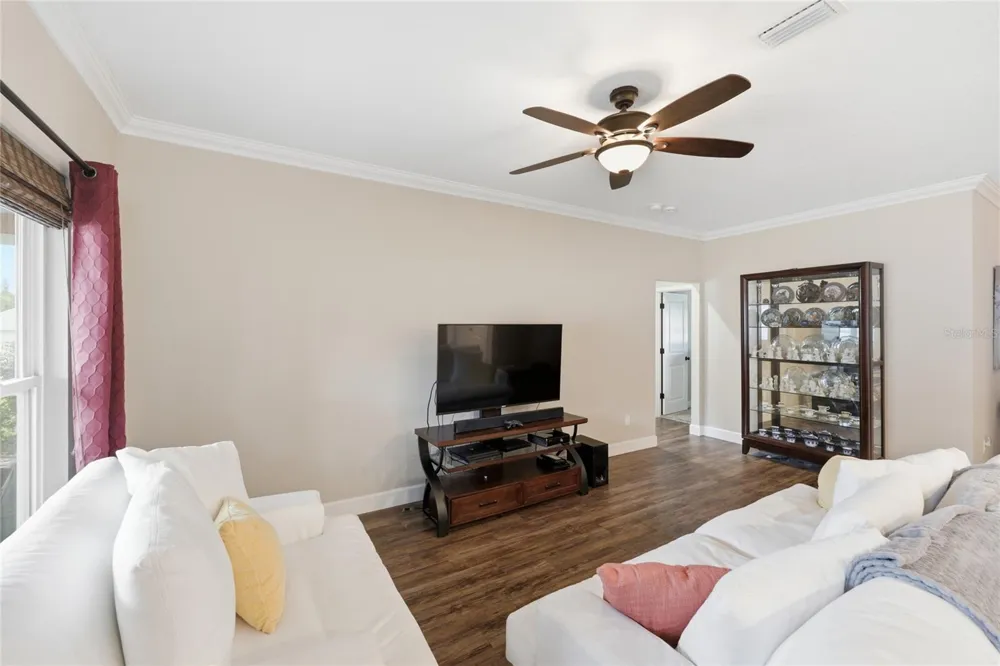 20104 NW 248TH STREET High Springs, FL 32643