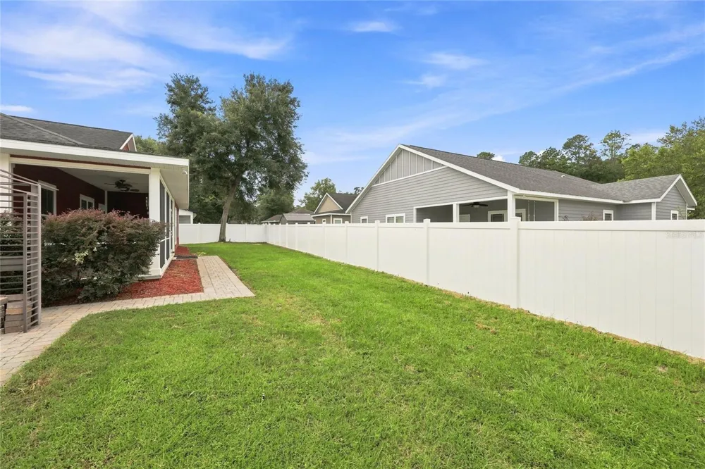 20104 NW 248TH STREET High Springs, FL 32643