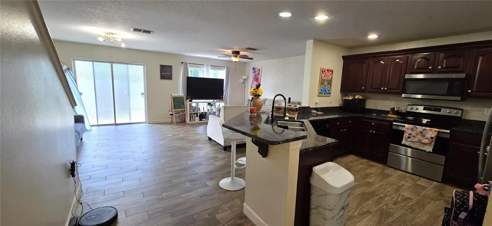 4555 LIMERICK DRIVE Tampa, FL 33610