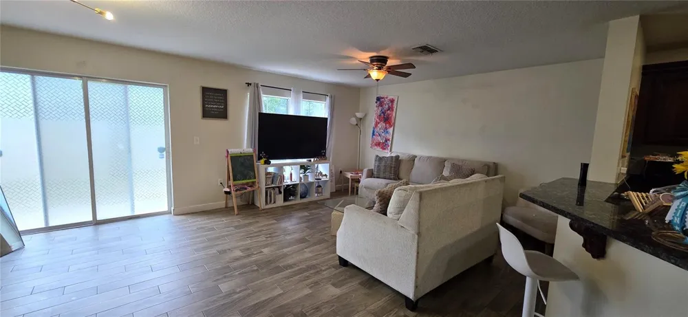4555 LIMERICK DRIVE Tampa, FL 33610