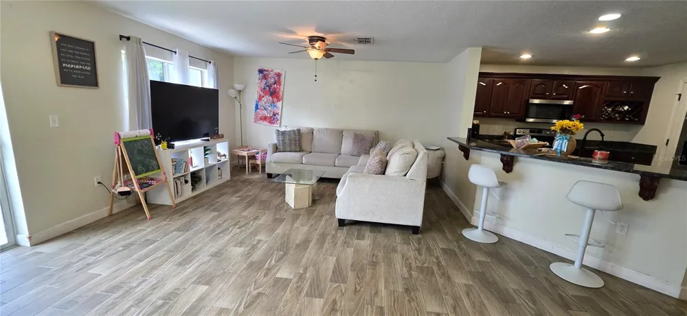 4555 LIMERICK DRIVE Tampa, FL 33610