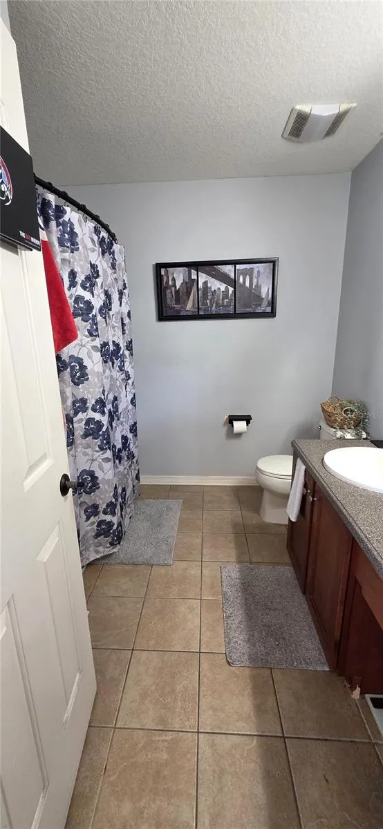 4555 LIMERICK DRIVE Tampa, FL 33610