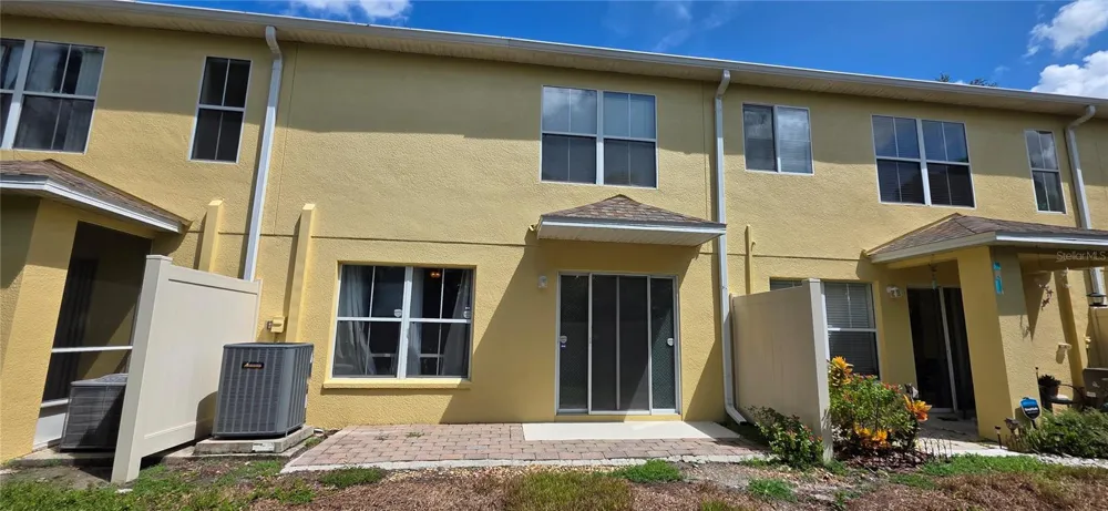 4555 LIMERICK DRIVE Tampa, FL 33610