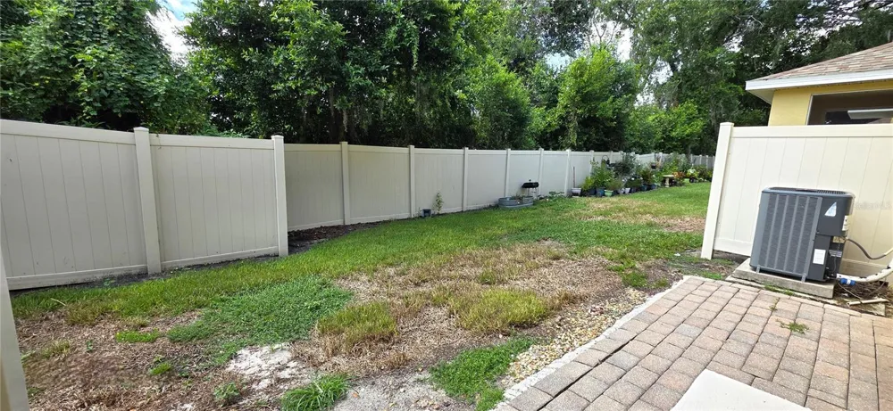 4555 LIMERICK DRIVE Tampa, FL 33610