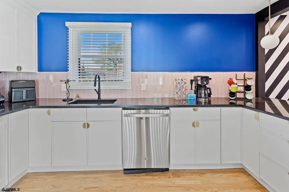 1134 Monroe Ave Atlantic City, NJ 08401