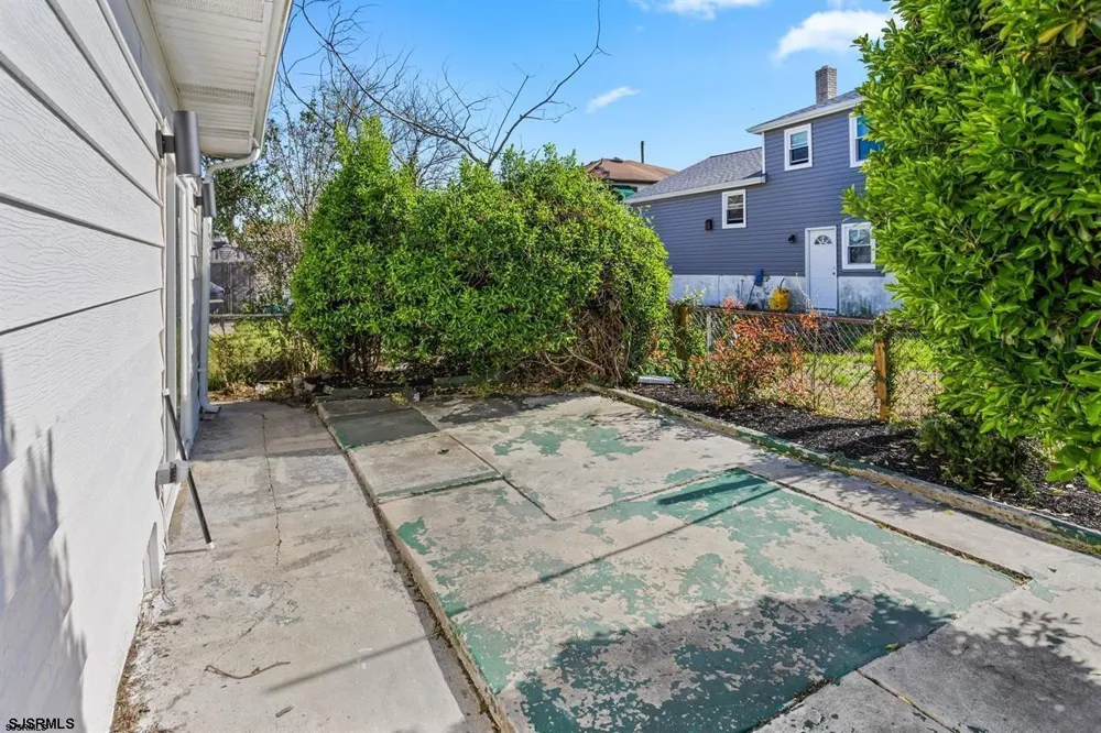 1134 Monroe Ave Atlantic City, NJ 08401