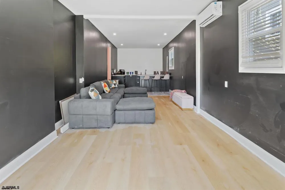 1134 Monroe Ave Atlantic City, NJ 08401