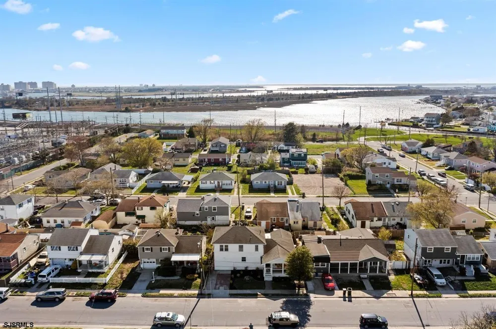 1134 Monroe Ave Atlantic City, NJ 08401