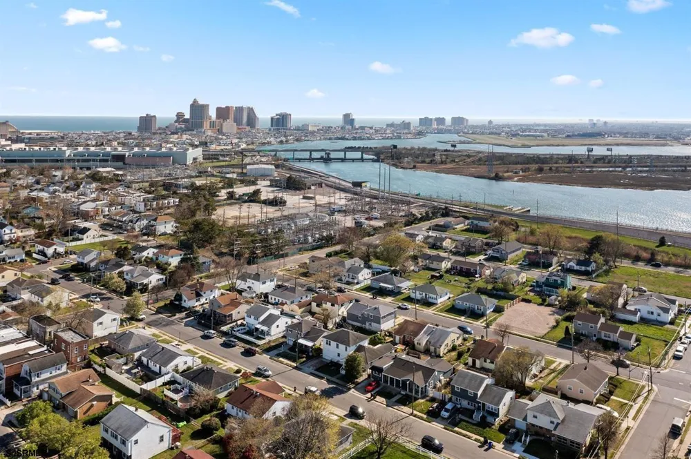 1134 Monroe Ave Atlantic City, NJ 08401