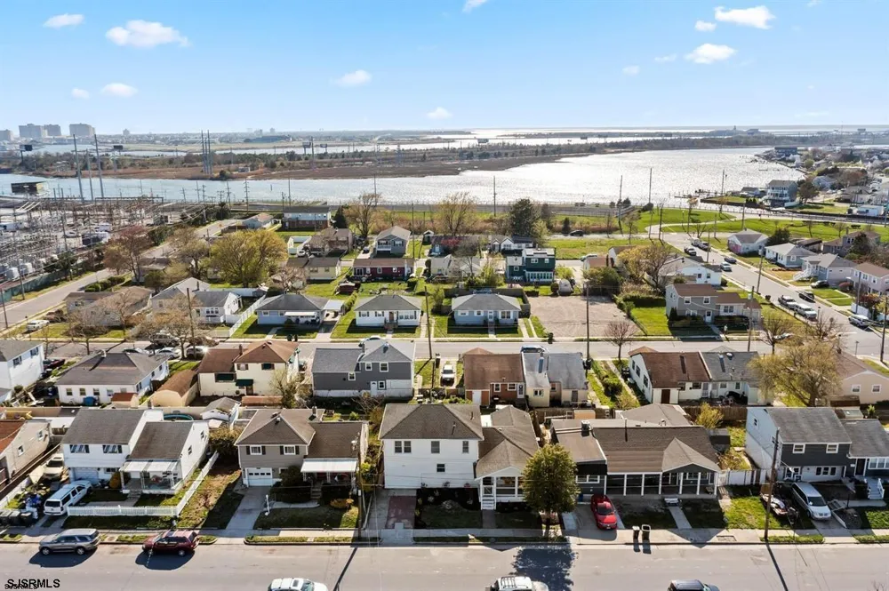 1134 Monroe Ave Atlantic City, NJ 08401