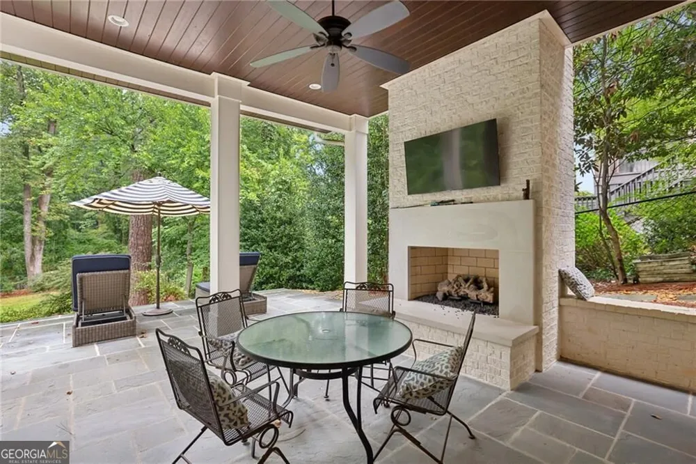 934 Winall Down RD NE Atlanta, GA 30319